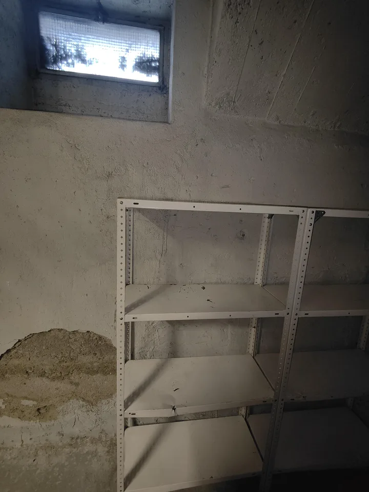 4.82m2 Storage Room Zurich - Badenerstrasse 356
