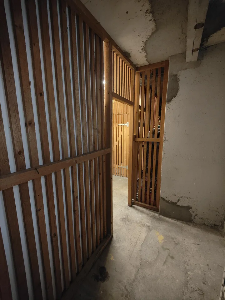 4.82m2 Storage Room Zurich - Badenerstrasse 356