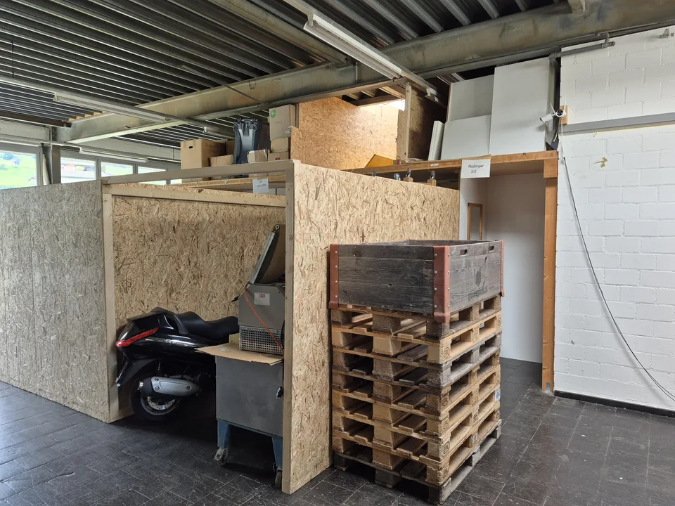 Free Storage Spaces / Boxes (various sizes)