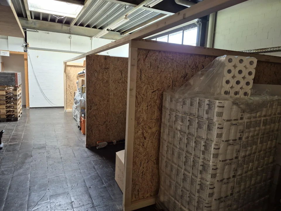 Free Storage Spaces / Boxes (various sizes)