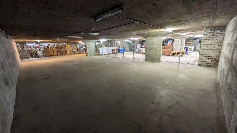 Spazio di stoccaggio di 262,0 m2 a Birsfelden - Rheinfelderstrasse 19