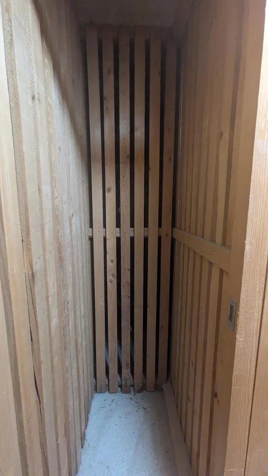 0.37m2 Cave Lausanne - Route de Berne 2