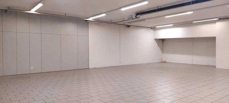 Espace de stockage avec rampe d'accès de 175m2