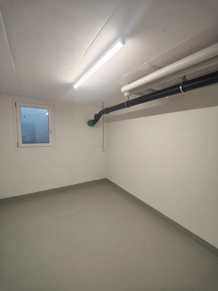 11.83m2 Lagerraum Neuendorf - Dorfstrasse 37/37a
