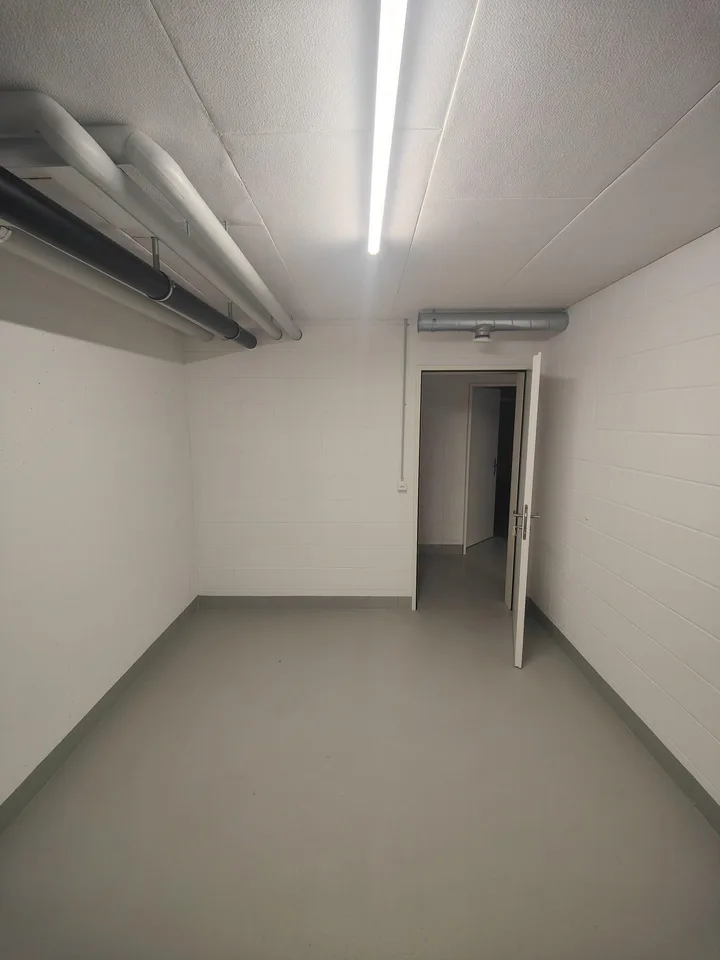 11.83m2 Lagerraum Neuendorf - Dorfstrasse 37/37a