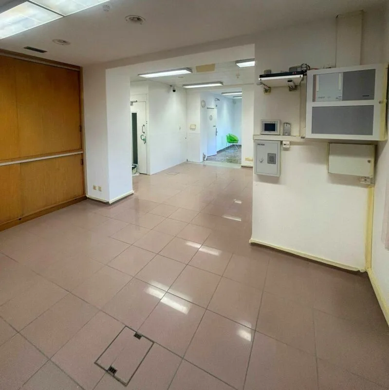 Commercial Premise