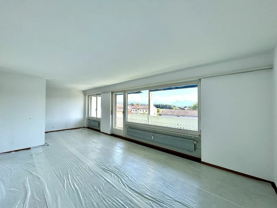 Appartement 5.5 pièces avec potentiel de conception individuelle à Rüfenacht !