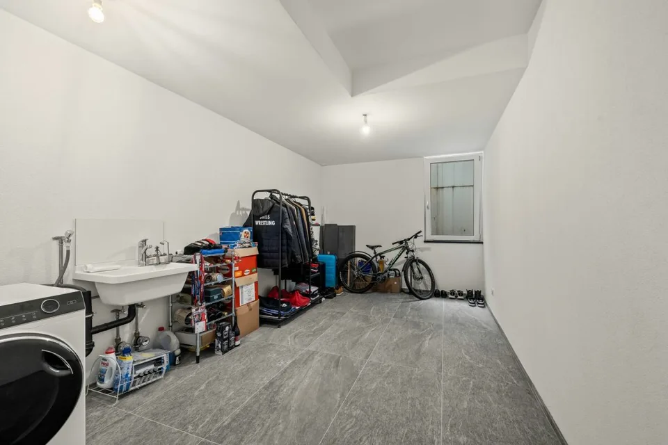 Modernes Wohnen auf zwei Ebenen - Stilvolle Maisonettewohnung in Allschwil