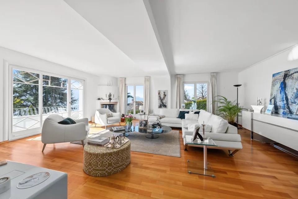 Charming property with breathtaking views