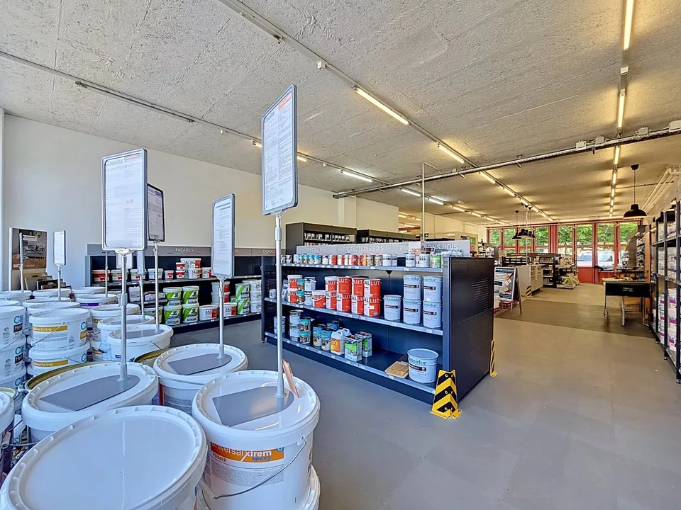 Special Investor - Large Commercial Space Steps from Downtown