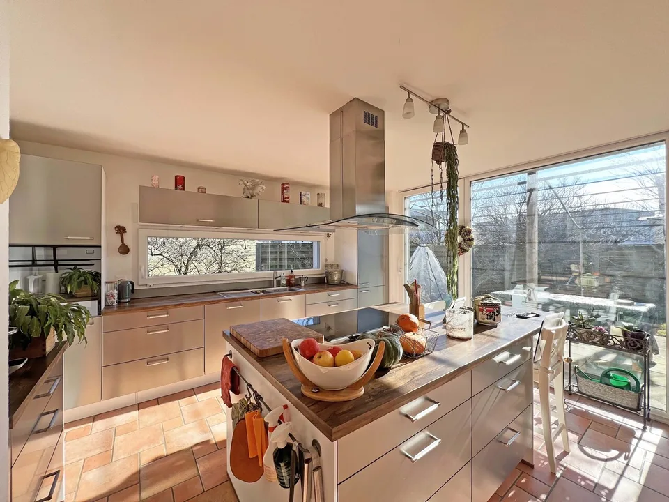 Villa individuelle de 5 pièces dans un écrin de verdure