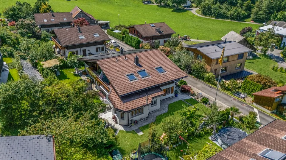 Maison Double Familiale avec Vue Panoramique Éblouissante