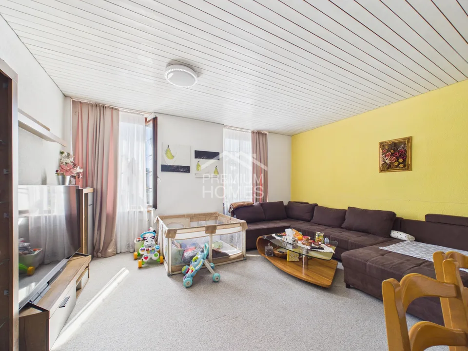 Renditestarkes MFH mit ca. 5.4 % Netto-Rendite