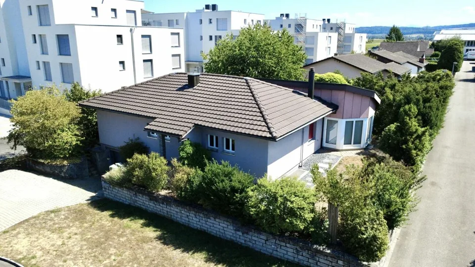 Attraktives Einfamilienhaus mit gepflegtem Garten!