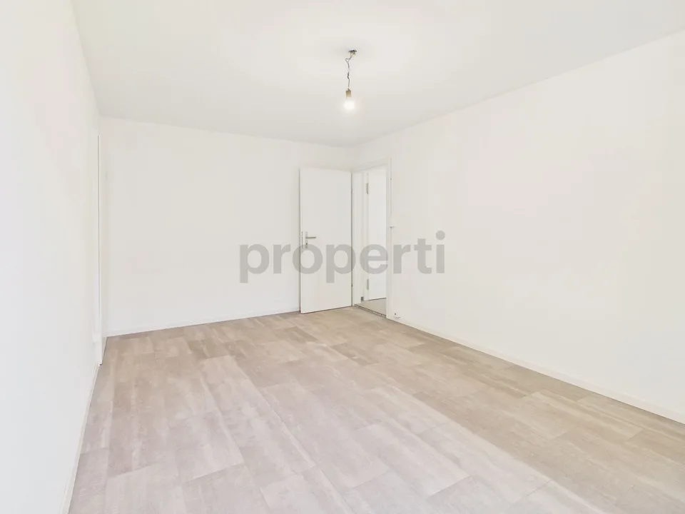 2-Bedroom Apartment with Balcony