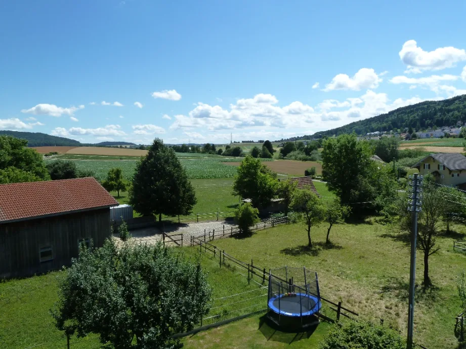 Maisonette ensoleillée, balcon ensoleillé et chauffage au sol efficace