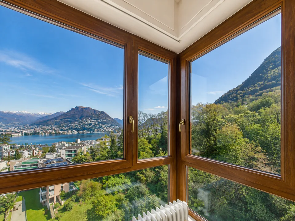 Exceptional 3.5-room apartment with lake view in Pazzallo