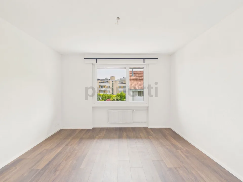 Einmalige Chance mit Seesicht: 4.5-Zimmer-Wohnung mit Potenzial in Nottwil