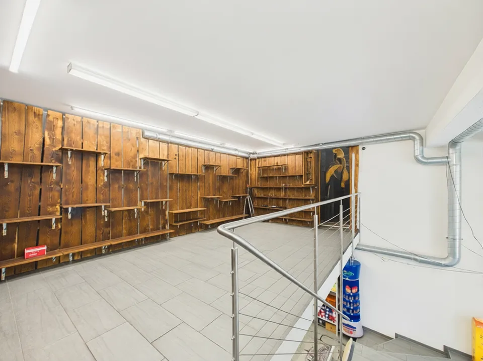Commercial/retail space in a central location in Opfikon