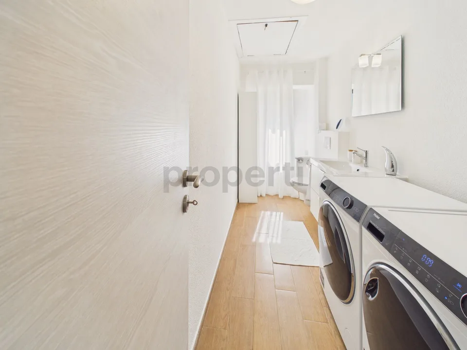 4.5 Room Villa with Pool in Roveredo GR