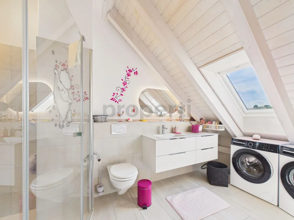 Elegante Maisonette-Wohnung mit modernem Wohnkomfort in Weiach