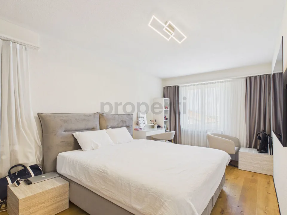 Family-friendly home, stylishly renovated