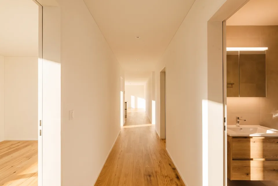 Appartement de jardin exclusif : avec serre, salle de bricolage, Minergie, îlot de cuisine