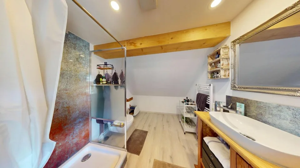 Casa residenziale e commerciale con concetto di utilizzo flessibile