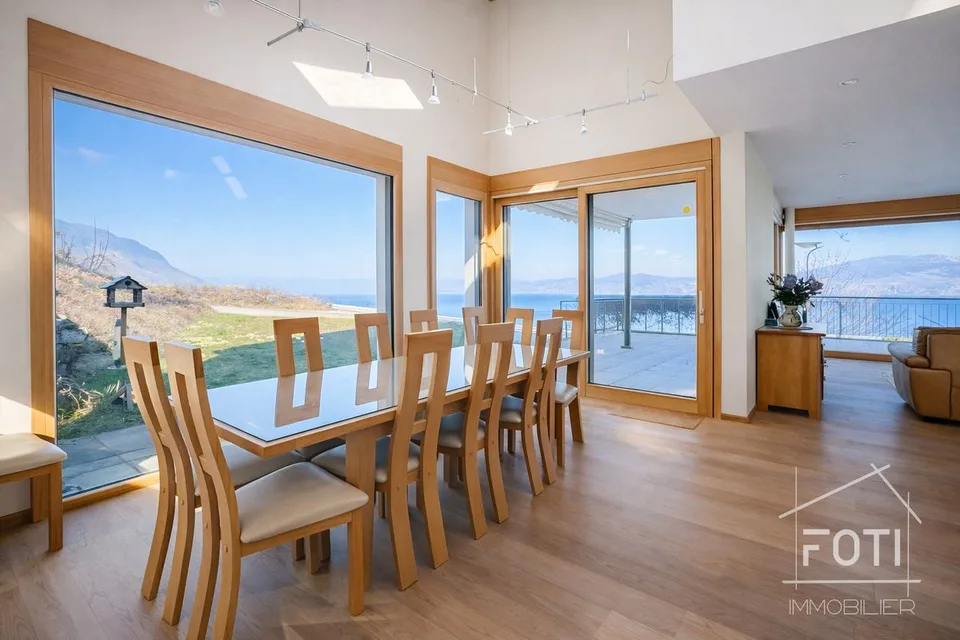 Architektenvilla mit atemberaubendem Blick auf den Genfersee