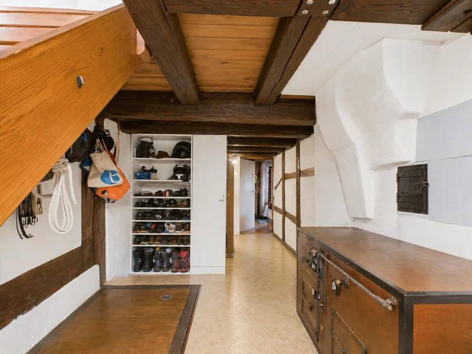HISTORIQUE - DANS LE CENTRE DU VILLAGE PRÈS DU HALLWILERSEE !