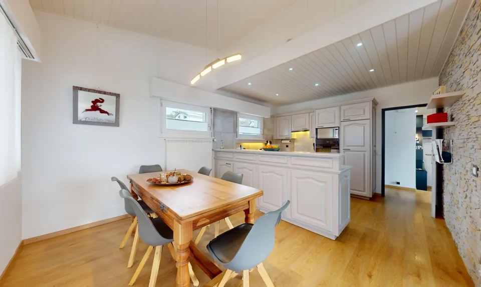 Casa indipendente con appartamento separato – foto 7 di 22