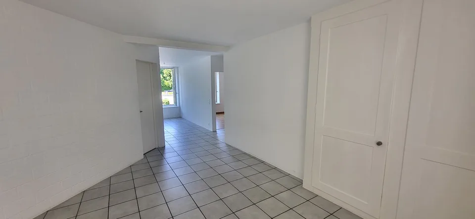 Charmante 3-Zimmerwohnung, Hochparterre rechts, an der Schüss