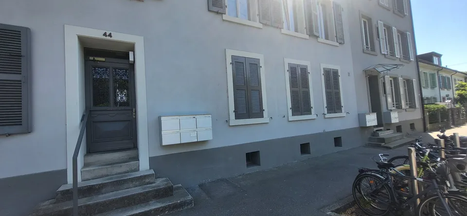 Charmante 3-Zimmerwohnung, Hochparterre rechts, an der Schüss