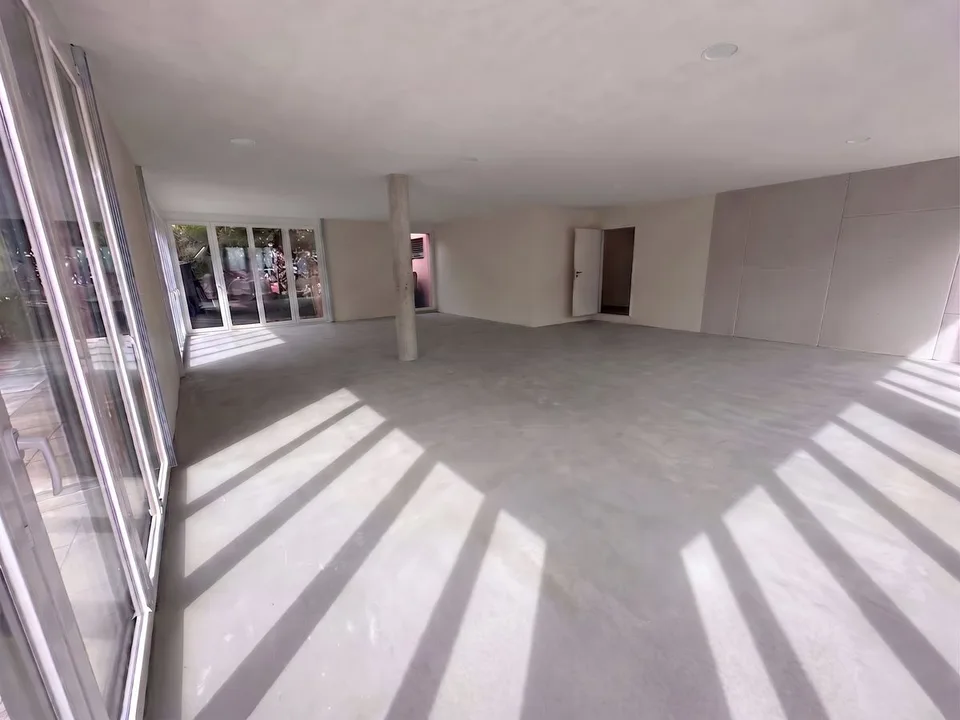 Espace publicitaire à louer avec vue à Frenkendorf
