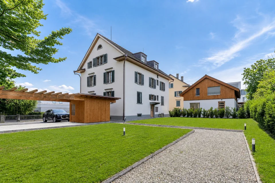 Detached house