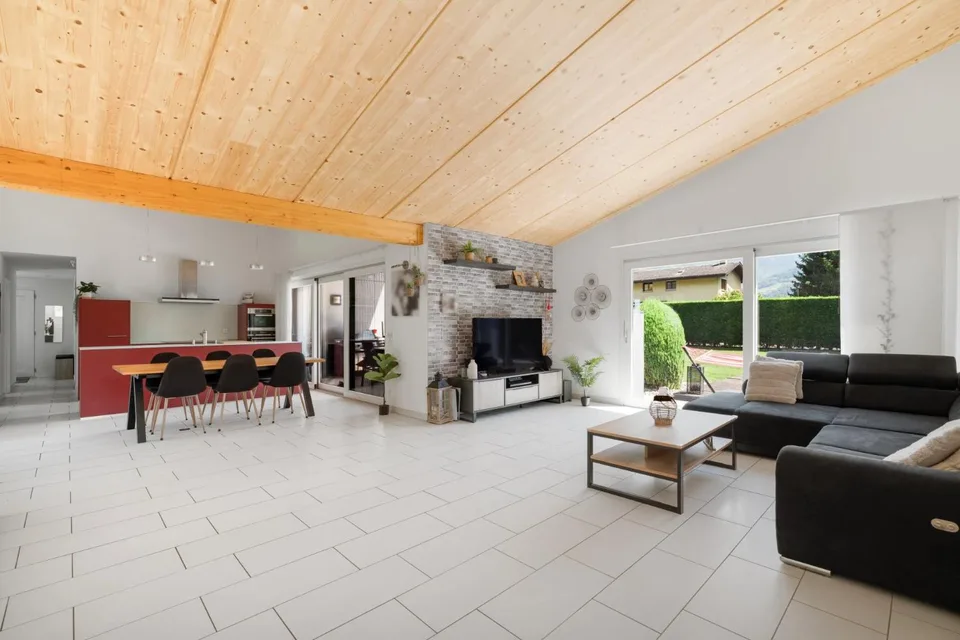 Detached 7,5-Zimmer-Villa mit atemberaubendem Blick auf den Haut de Cry