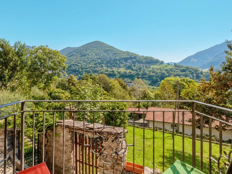 Schönes Haus von 4,5 Zimmern im Grünen in Castel San Pietro