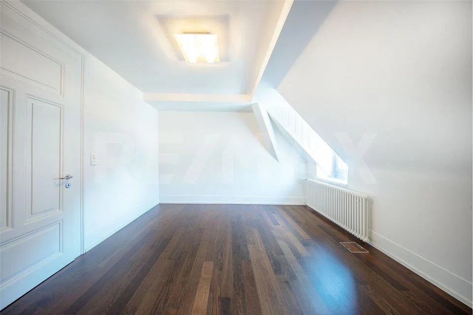 Charmante 3.5-Zimmer-Dachwohnung (keine Weitervermietung möglich) im Schlössli in Vitznau