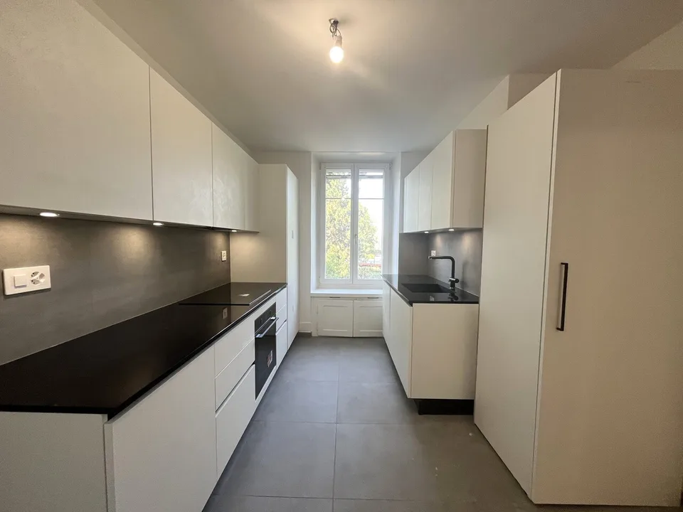 Magnificent 3.5 room renovated apartment with balcony and garden in Yverdon-les-Bains