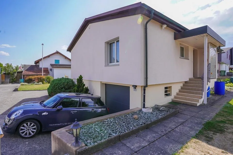Charming bungalow with 5½ rooms and well-kept surroundings