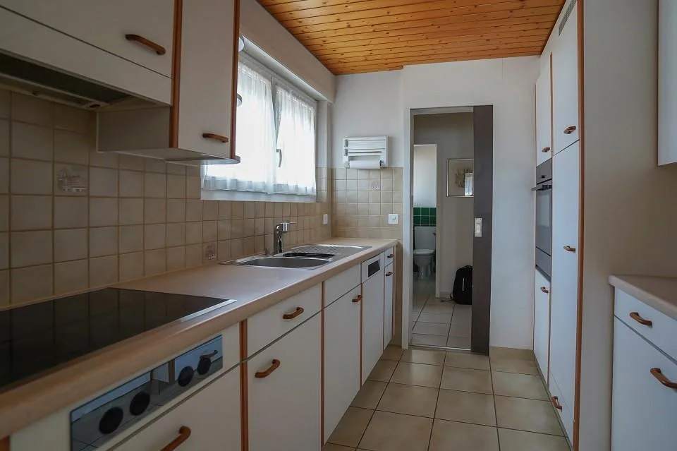 Charming bungalow with 5½ rooms and well-kept surroundings