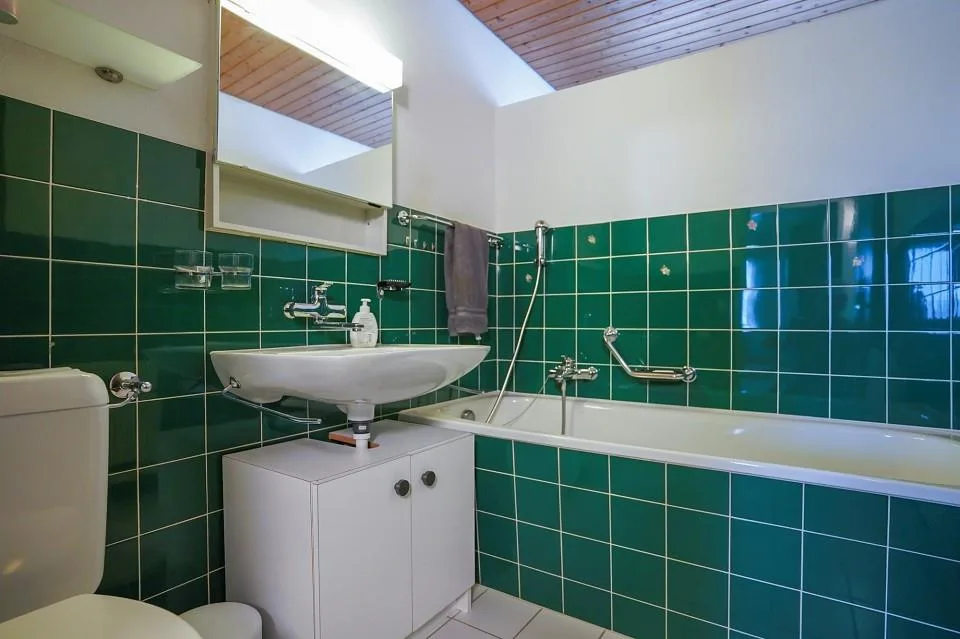 Charming bungalow with 5½ rooms and well-kept surroundings