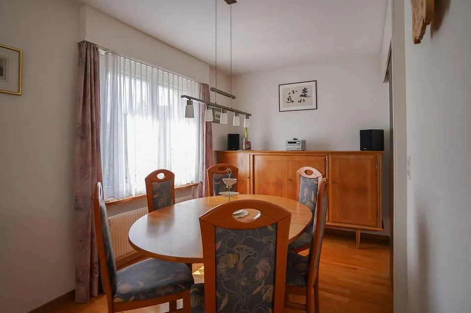 Charming bungalow with 5½ rooms and well-kept surroundings