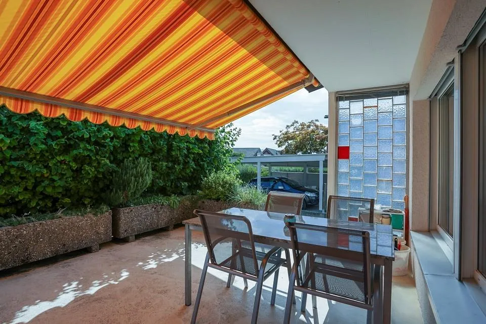 Charming bungalow with 5½ rooms and well-kept surroundings