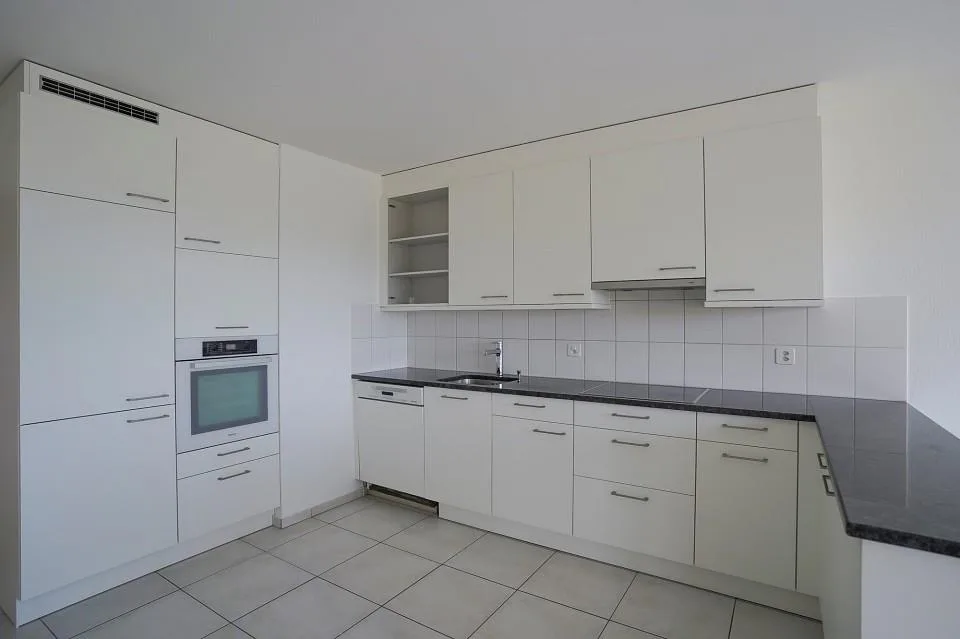 City-Close 4½-Room Apartment with a View over Aare and Wohlensee