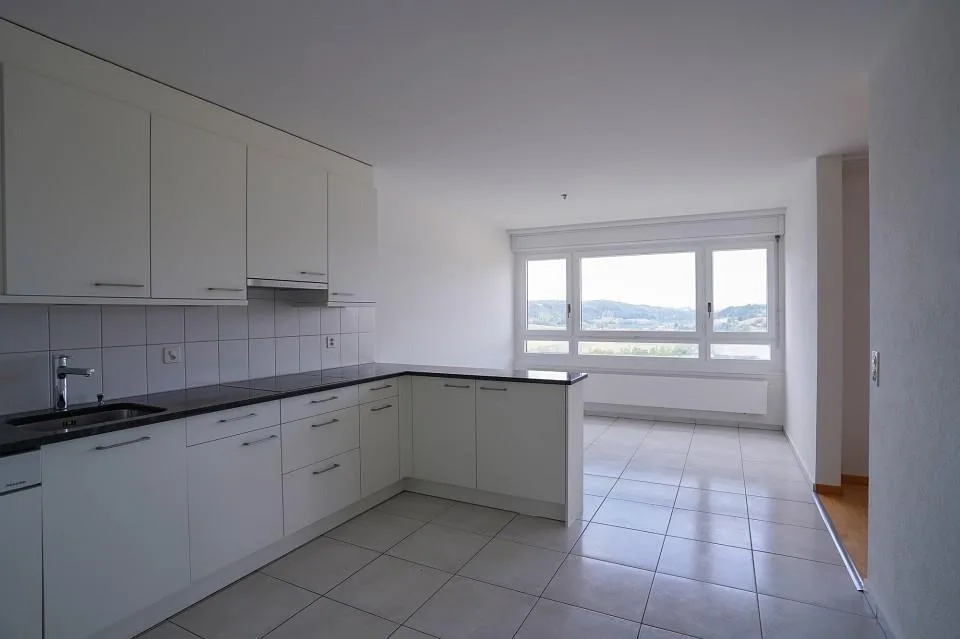City-Close 4½-Room Apartment with a View over Aare and Wohlensee
