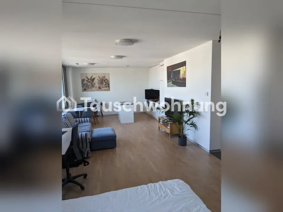 Unglaubliche Aussicht direkt am Bahnhof