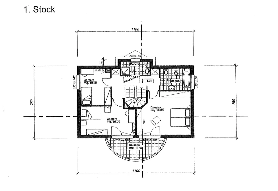 PRACHTVOLLE VILLA MIT 7,5 ZIMMERN UND PRIVATGARTEN IN MONTEGGIO