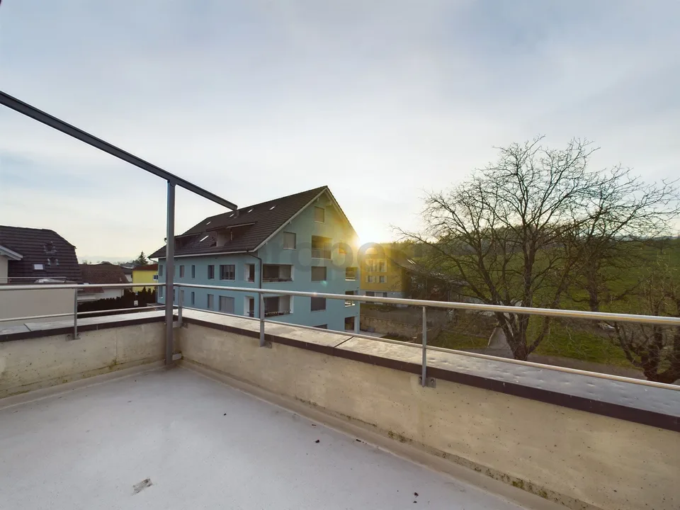 Carattere rurale, layout spazioso e balcone accogliente