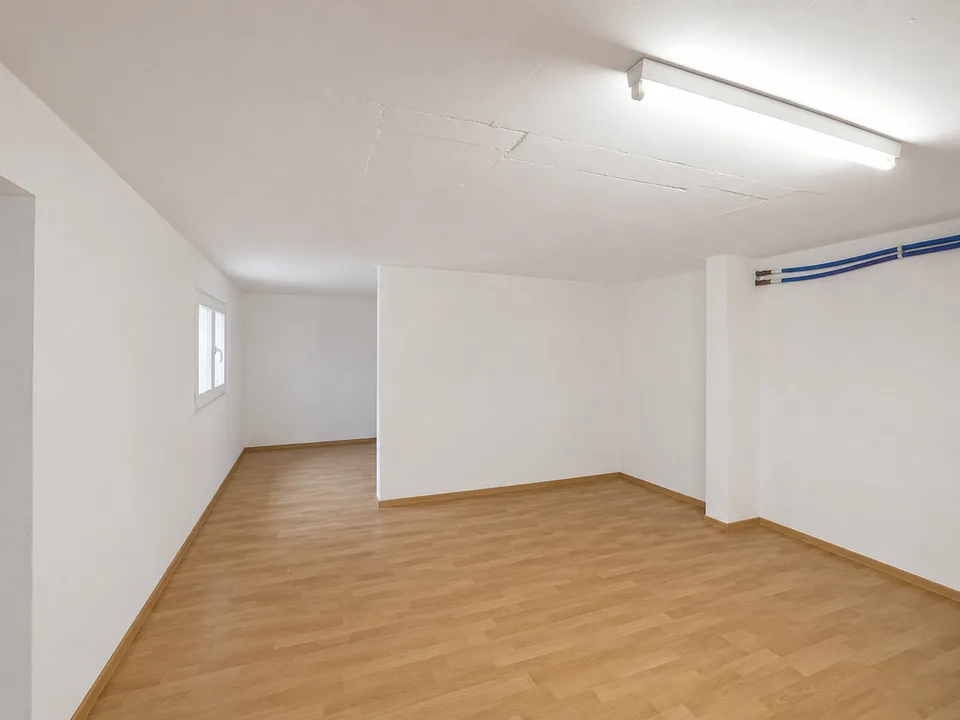 AUSGEZEICHNETE IMMOBILIE - SCHÖNES GRUNDSTÜCK - 1.751 m² - ZU ERGREIFEN